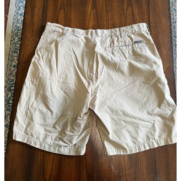 Columbia Tan Flat Front Chino Cotton Shorts 38" Waist 10" Inseam Hiking Outdoor - Picture 6 of 8